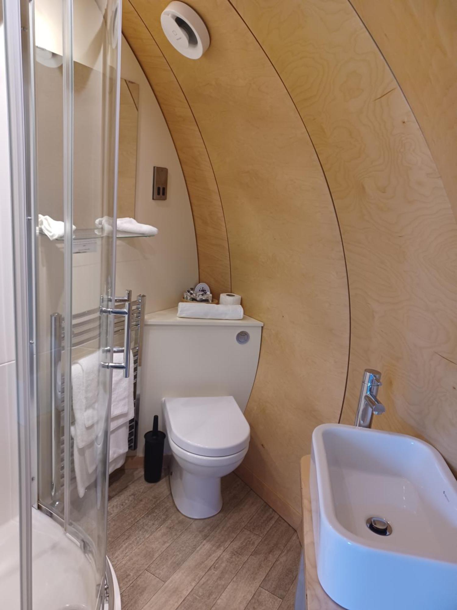 Glenarm Castle Ocean View Pods Hotell Exteriör bild